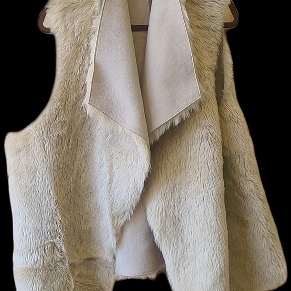 LOFT Plus Faux Suede & Fur Vest Reversible Waterfall 20 - Picture 3 of 5